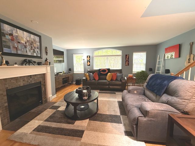 7006 W Belden Avenue, Chicago, IL 60707
