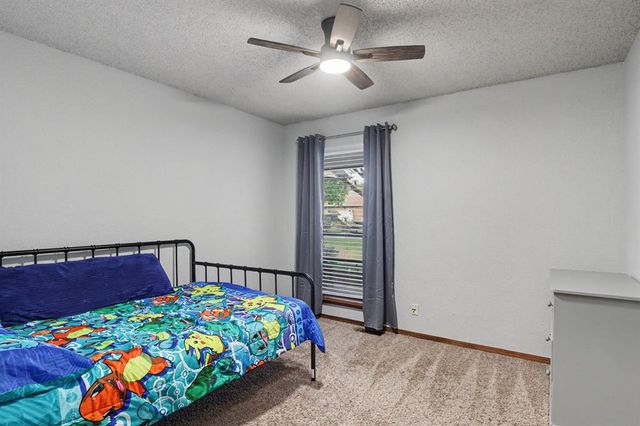 2213 Tracys Terrace, Edmond, OK 73013