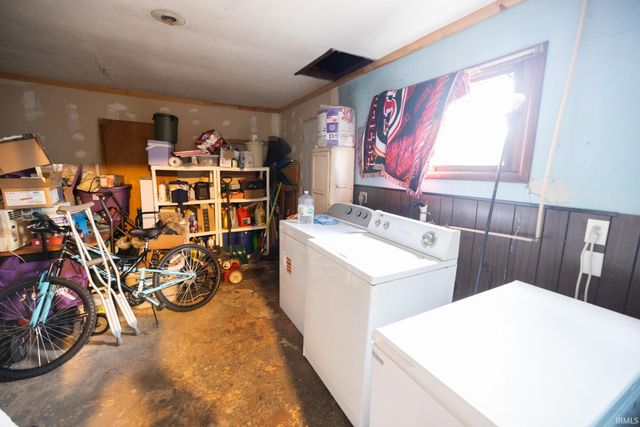 1613 S Italiano Drive, Muncie, IN 47304