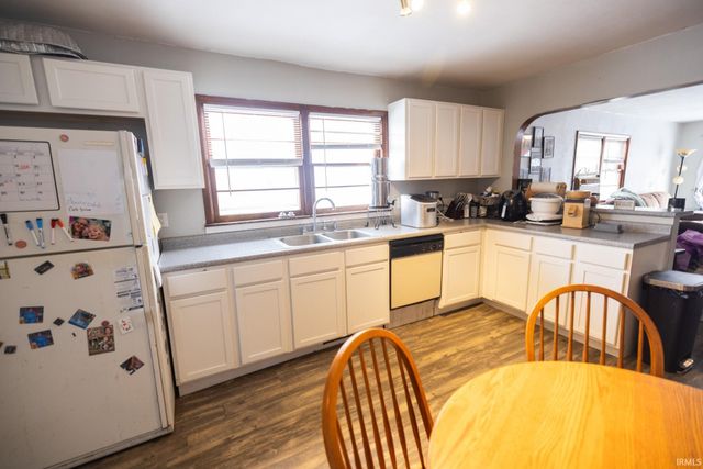 1613 S Italiano Drive, Muncie, IN 47304