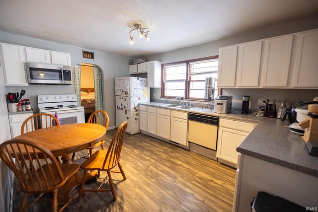 1613 S Italiano Drive, Muncie, IN 47304