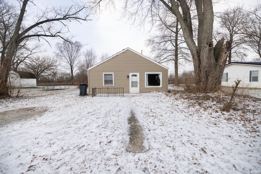 1613 S Italiano Drive, Muncie, IN 47304