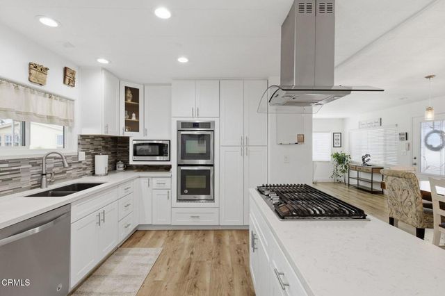 151 Shelley Circle 151, Ventura, CA 93003