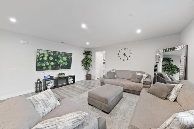 3100 Colt Ct, Rocklin, CA 95765