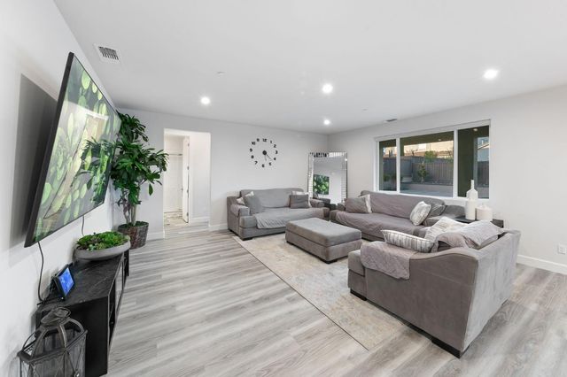 3100 Colt Ct, Rocklin, CA 95765