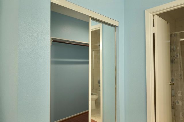 10555 Turtlewood Court 1403, Houston, TX 77072