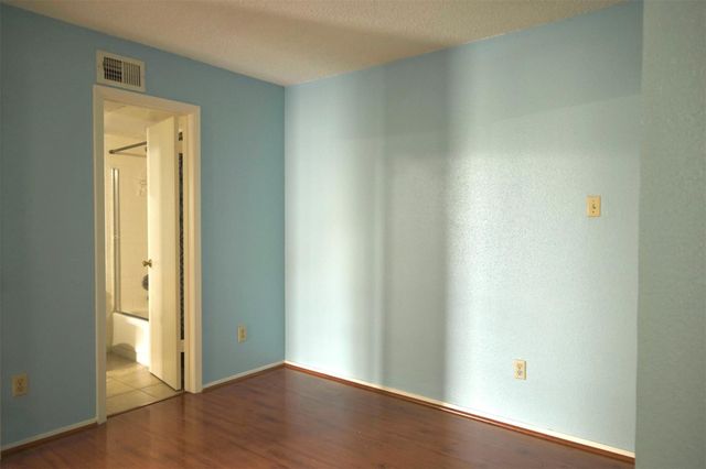 10555 Turtlewood Court 1403, Houston, TX 77072