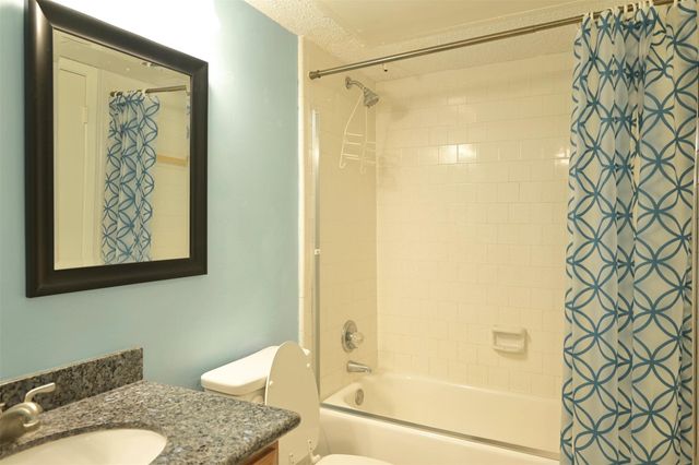 10555 Turtlewood Court 1403, Houston, TX 77072