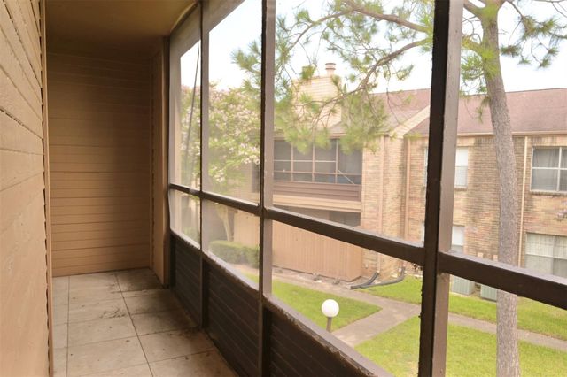 10555 Turtlewood Court 1403, Houston, TX 77072