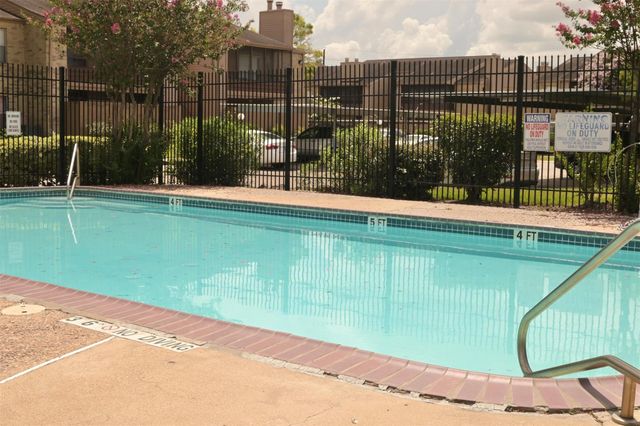 10555 Turtlewood Court 1403, Houston, TX 77072