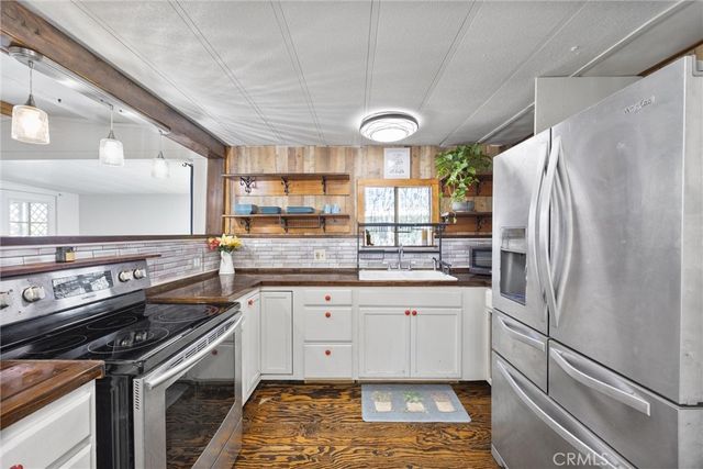 77 Cinnamon Lane, Bakersfield, CA 93308