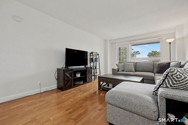 91 Strawberry Hill Avenue 533, Stamford, CT 06902
