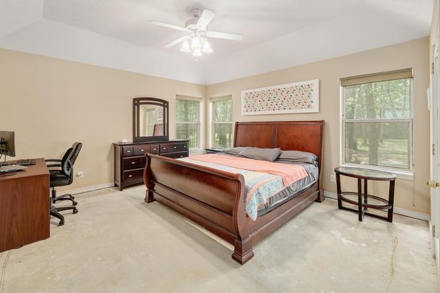 286 Arbors CIR, Elgin, TX 78621