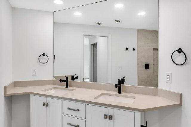 1000 S HARBOUR ISLAND BOULEVARD 2511, Tampa, FL 33602