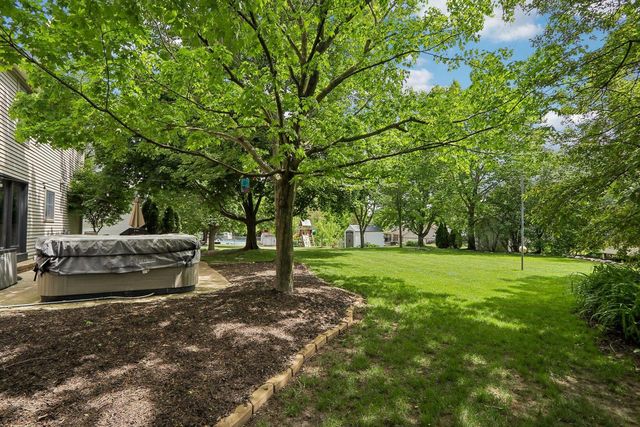 1241 Riverton DRIVE, Mukwonago, WI 53149