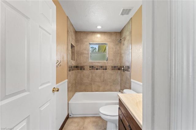 1290 Barrett RD, North Fort Myers, FL 33903