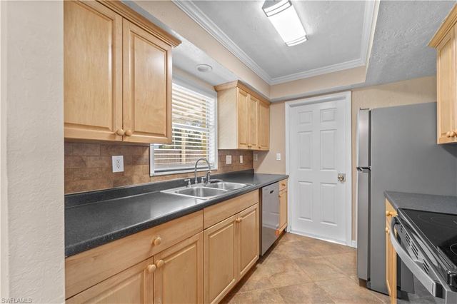 1290 Barrett RD, North Fort Myers, FL 33903