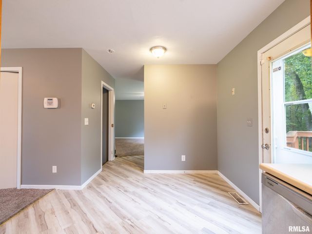 3317 W RICHWOODS Boulevard, Peoria, IL 61604