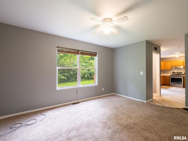 3317 W RICHWOODS Boulevard, Peoria, IL 61604