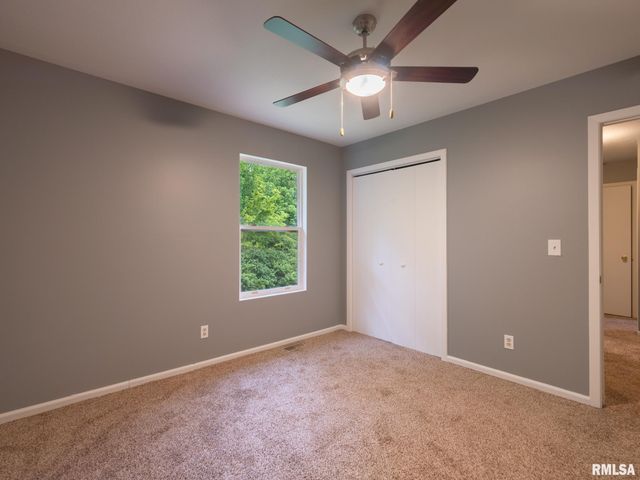 3317 W RICHWOODS Boulevard, Peoria, IL 61604