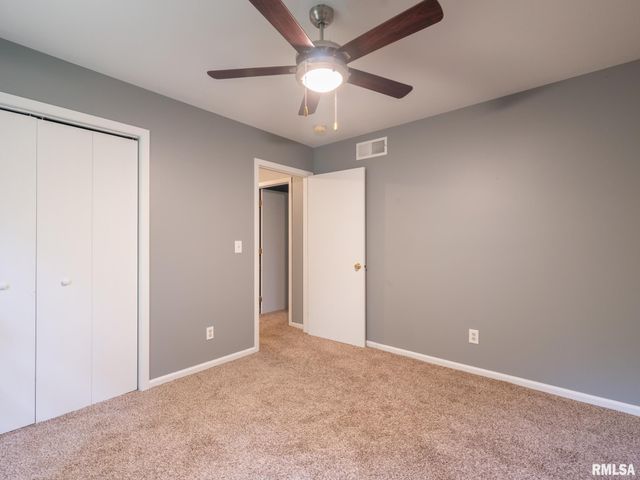 3317 W RICHWOODS Boulevard, Peoria, IL 61604