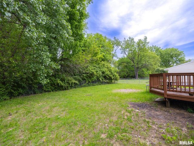 3317 W RICHWOODS Boulevard, Peoria, IL 61604