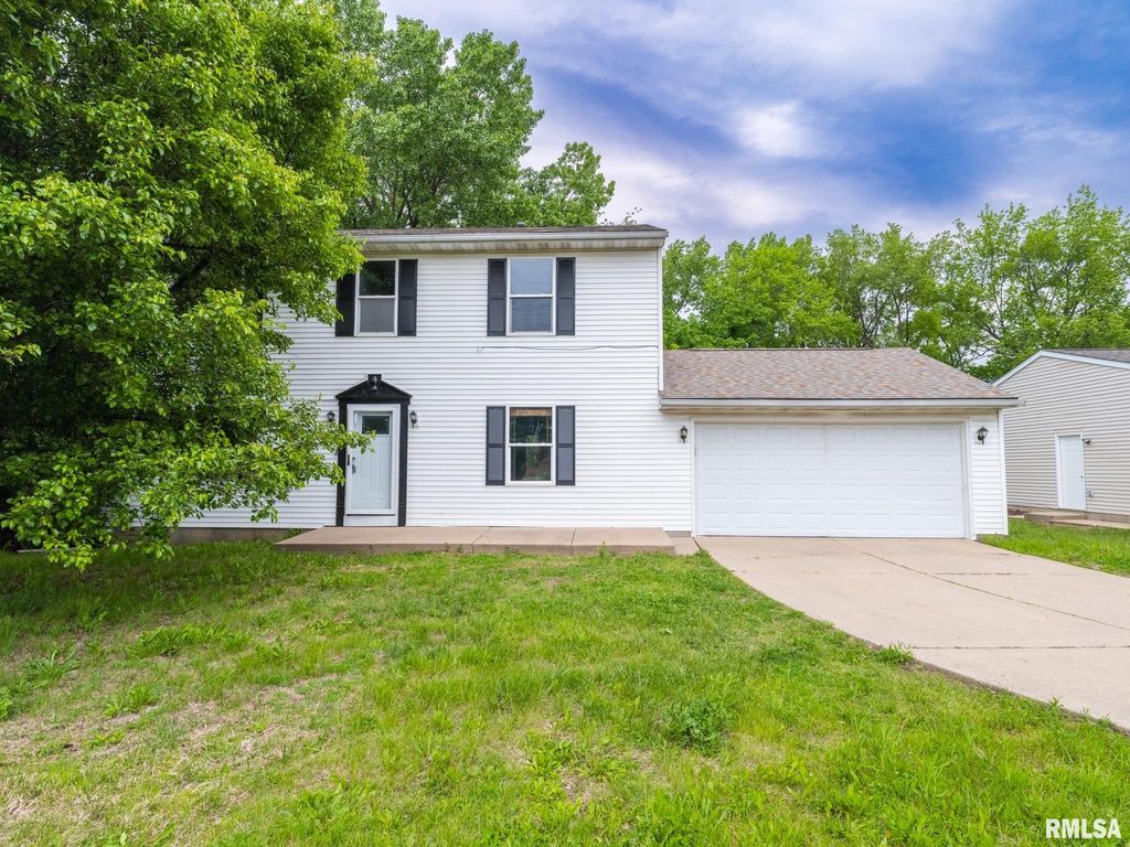 3317 W RICHWOODS Boulevard, Peoria, IL 61604
