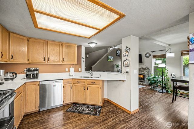 5520 Cricket Ln SE, Lacey, WA 98503