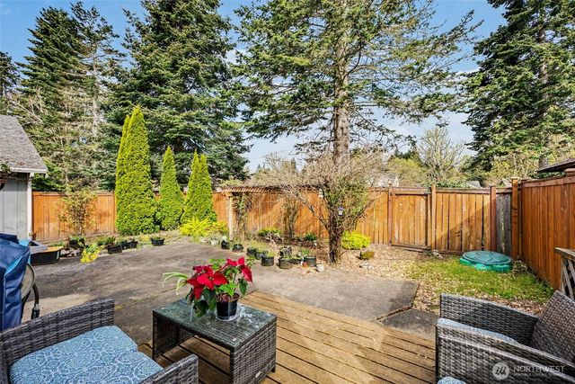 5520 Cricket Ln SE, Lacey, WA 98503