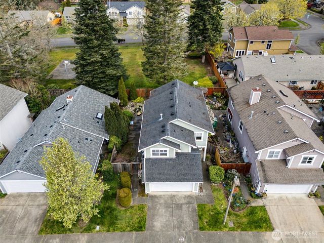 5520 Cricket Ln SE, Lacey, WA 98503