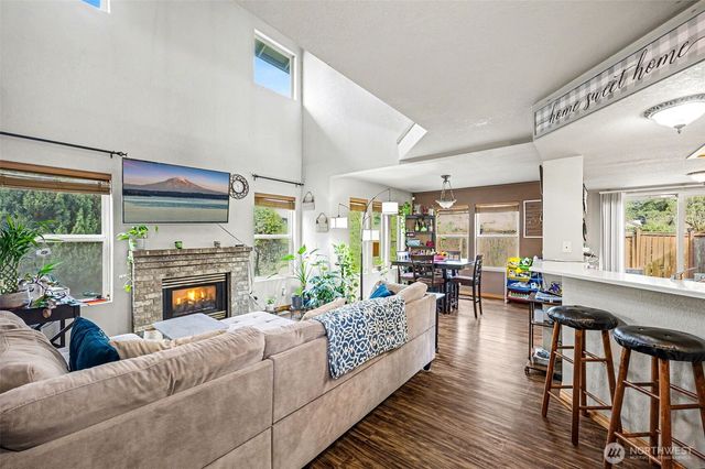 5520 Cricket Ln SE, Lacey, WA 98503