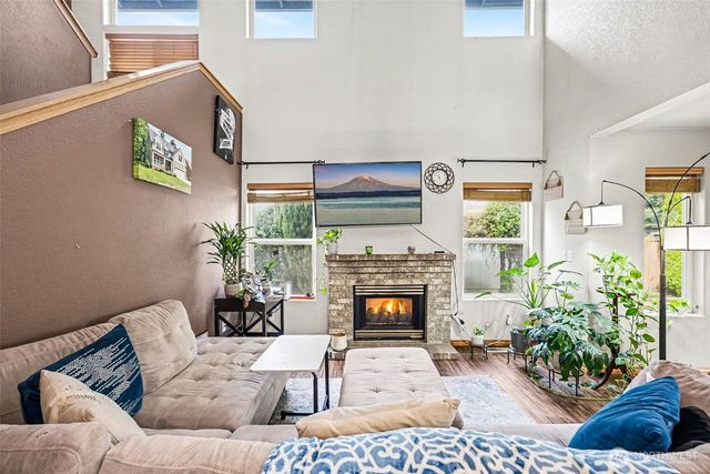 5520 Cricket Ln SE, Lacey, WA 98503