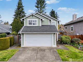 5520 Cricket Ln SE, Lacey, WA 98503