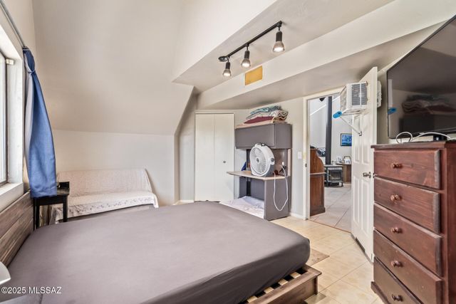 5821 W Gerhart Road, Tucson, AZ 85745