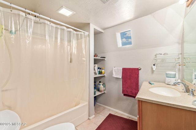 5821 W Gerhart Road, Tucson, AZ 85745