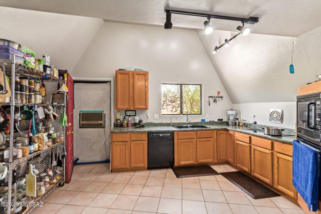 5821 W Gerhart Road, Tucson, AZ 85745