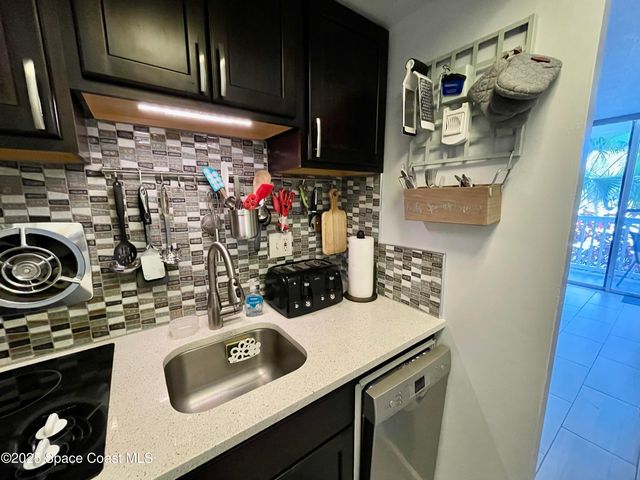 3190 N Atlantic Avenue 105, Cocoa Beach, FL 32931