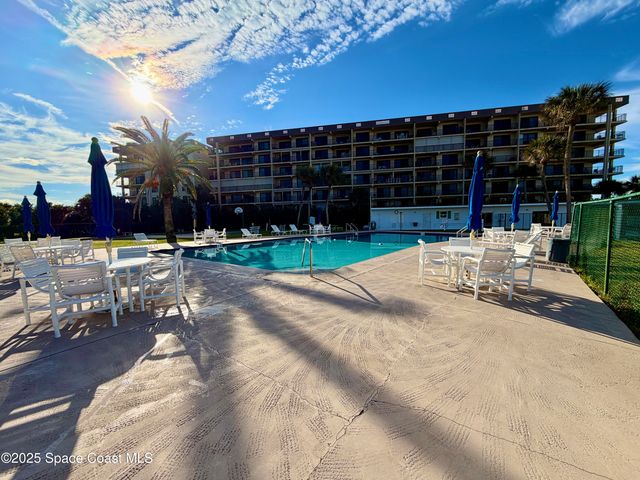 3190 N Atlantic Avenue 105, Cocoa Beach, FL 32931