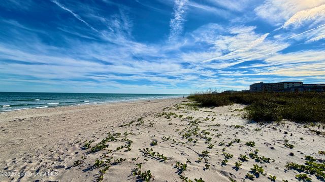 3190 N Atlantic Avenue 105, Cocoa Beach, FL 32931