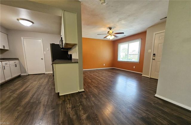 3413 Newport DR, Chesapeake, VA 23321