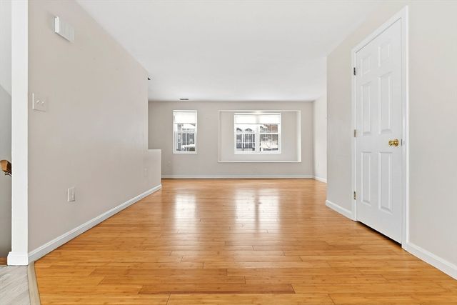 37 Mercury Ter 37, Haverhill, MA 01832