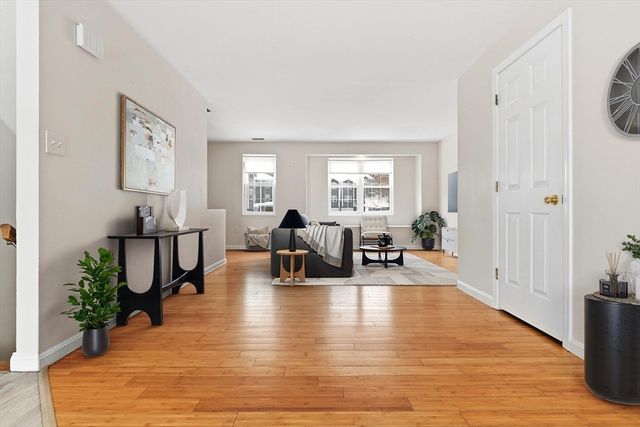 37 Mercury Ter 37, Haverhill, MA 01832