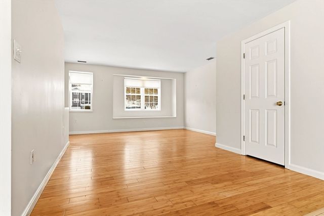 37 Mercury Ter 37, Haverhill, MA 01832