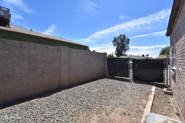 1912 W MONTE VISTA Road, Phoenix, AZ 85009