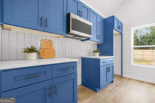 672 Commercial Avenue NW, Atlanta, GA 30318