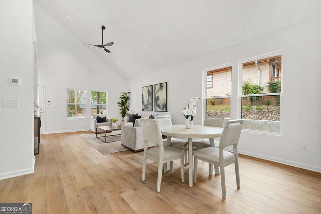 672 Commercial Avenue NW, Atlanta, GA 30318