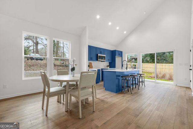 672 Commercial Avenue NW, Atlanta, GA 30318