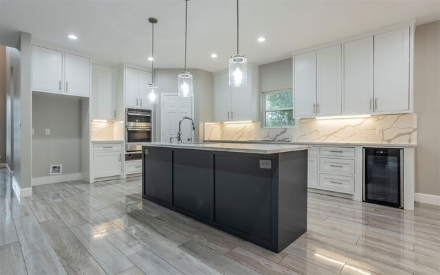 2718 Leslie LN, San Marcos, TX 78666