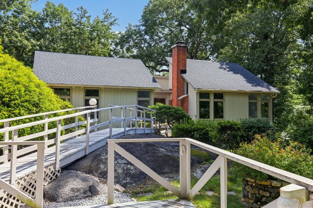 4 Leatherstocking Lane, Mamaroneck, NY 10543