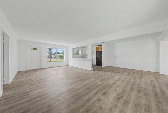 7730 W Lake Drive, Lake Clarke Shores, FL 33406